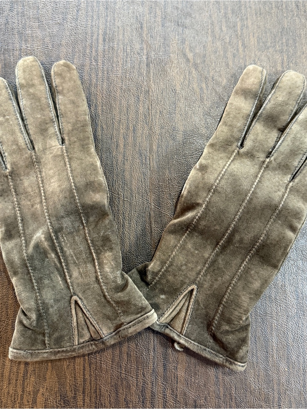 Paris Accessories Leather Gloves Thinsulate 40 gram Sz Large